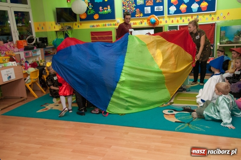 Zdjęcie w galerii na portalu naszraciborz.pl: Jak Koziołek Matołek z przedszkola w Markowicach do Chin zawędrował – Chińska draka w chińskiej dzielnicy  wiadomości z regionu