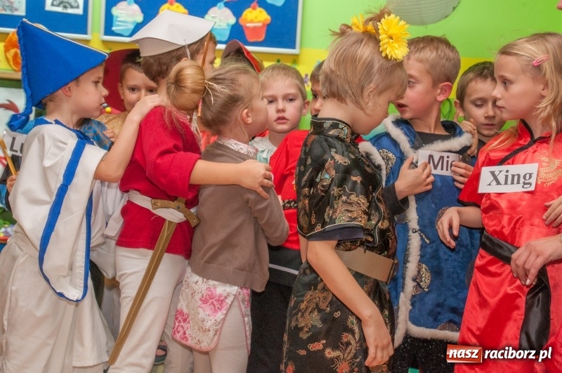 Zdjęcie w galerii na portalu naszraciborz.pl: Jak Koziołek Matołek z przedszkola w Markowicach do Chin zawędrował – Chińska draka w chińskiej dzielnicy  wiadomości z regionu