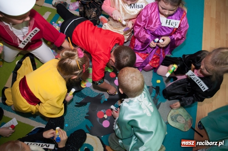 Zdjęcie w galerii na portalu naszraciborz.pl: Jak Koziołek Matołek z przedszkola w Markowicach do Chin zawędrował – Chińska draka w chińskiej dzielnicy  wiadomości z regionu