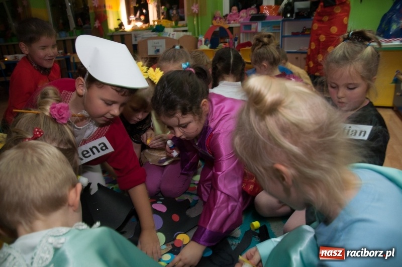 Zdjęcie w galerii na portalu naszraciborz.pl: Jak Koziołek Matołek z przedszkola w Markowicach do Chin zawędrował – Chińska draka w chińskiej dzielnicy  wiadomości z regionu