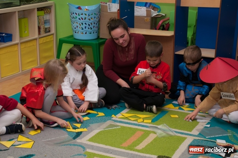 Zdjęcie w galerii na portalu naszraciborz.pl: Jak Koziołek Matołek z przedszkola w Markowicach do Chin zawędrował – Chińska draka w chińskiej dzielnicy  wiadomości z regionu