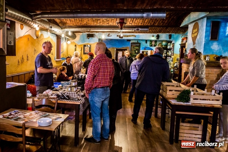 Zdjęcie w galerii na portalu naszraciborz.pl: Na Końcu Świata znów królowała ekologiczna żywność  wiadomości z regionu