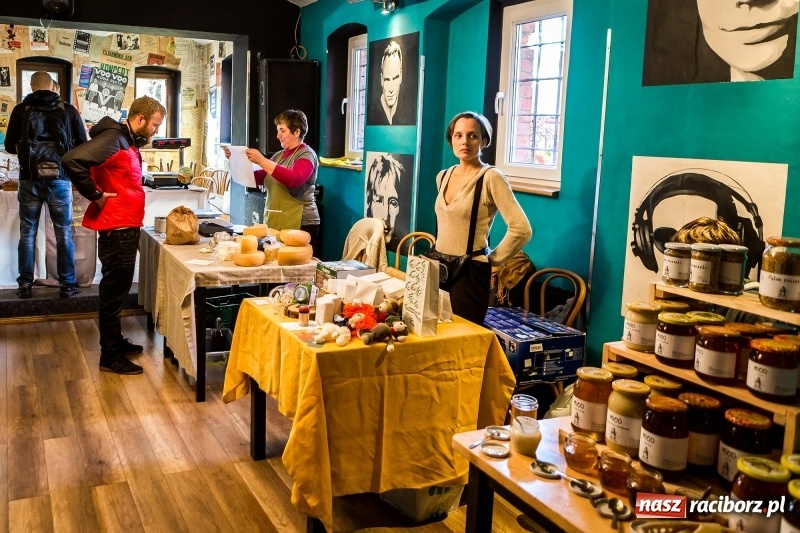 Zdjęcie w galerii na portalu naszraciborz.pl: Na Końcu Świata znów królowała ekologiczna żywność  wiadomości z regionu