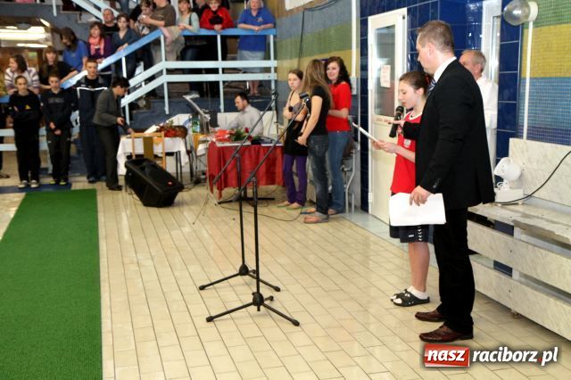 Zdjęcie w galerii na portalu naszraciborz.pl: Pływanie: mistrzostwa szkół podsumowanie wiadomości z regionu