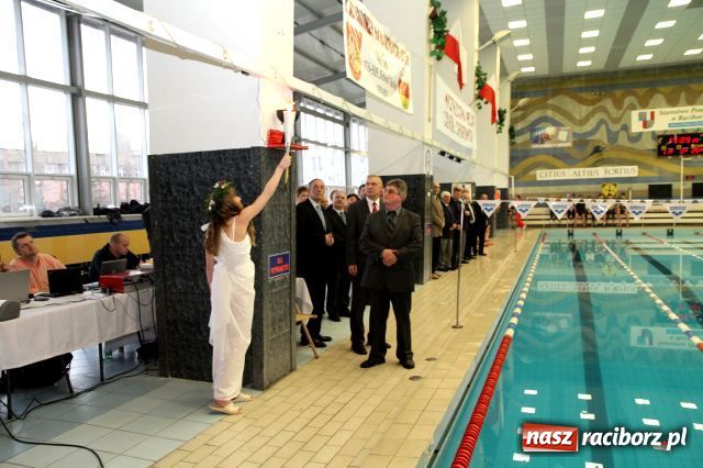 Zdjęcie w galerii na portalu naszraciborz.pl: Pływanie: mistrzostwa szkół podsumowanie wiadomości z regionu
