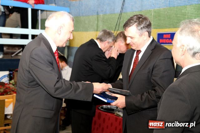 Zdjęcie w galerii na portalu naszraciborz.pl: Pływanie: mistrzostwa szkół podsumowanie wiadomości z regionu