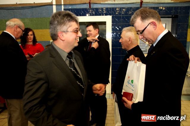 Zdjęcie w galerii na portalu naszraciborz.pl: Pływanie: mistrzostwa szkół podsumowanie wiadomości z regionu