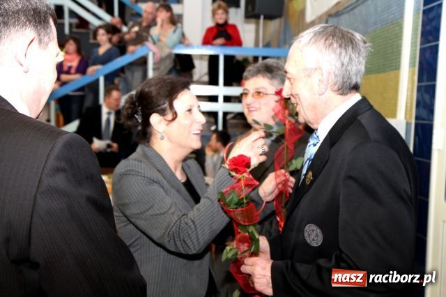 Zdjęcie w galerii na portalu naszraciborz.pl: Pływanie: mistrzostwa szkół podsumowanie wiadomości z regionu
