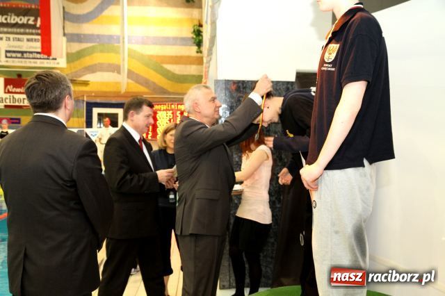 Zdjęcie w galerii na portalu naszraciborz.pl: Pływanie: mistrzostwa szkół podsumowanie wiadomości z regionu