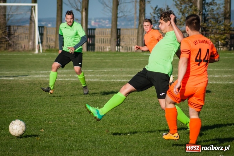 Zdjęcie w galerii na portalu naszraciborz.pl: B klasa: Owsiszcze bez pomysłu na grę poległy w starciu z Adamowicami wiadomości z regionu