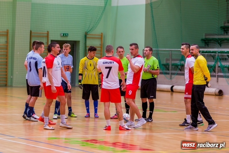 Zdjęcie w galerii na portalu naszraciborz.pl: Team z Kornowaca lepszy od Żuczków, czyli sobotnie rozgrywki HLPN w Raciborzu  wiadomości z regionu
