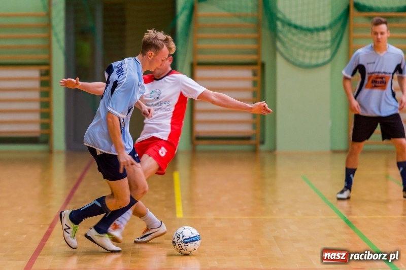 Zdjęcie w galerii na portalu naszraciborz.pl: Team z Kornowaca lepszy od Żuczków, czyli sobotnie rozgrywki HLPN w Raciborzu  wiadomości z regionu