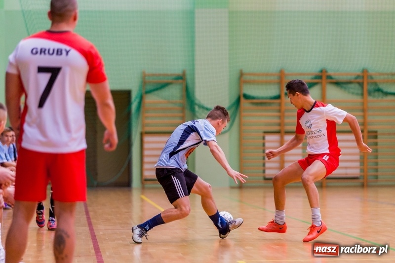 Zdjęcie w galerii na portalu naszraciborz.pl: Team z Kornowaca lepszy od Żuczków, czyli sobotnie rozgrywki HLPN w Raciborzu  wiadomości z regionu