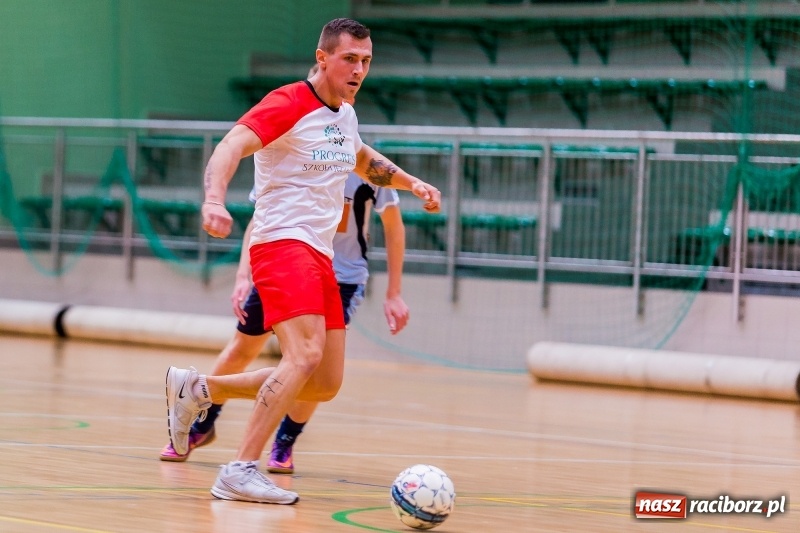 Zdjęcie w galerii na portalu naszraciborz.pl: Team z Kornowaca lepszy od Żuczków, czyli sobotnie rozgrywki HLPN w Raciborzu  wiadomości z regionu