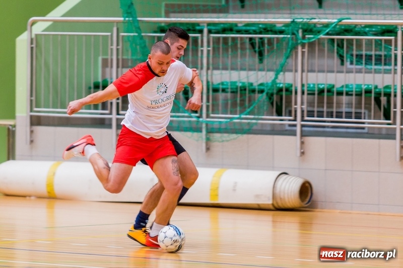 Zdjęcie w galerii na portalu naszraciborz.pl: Team z Kornowaca lepszy od Żuczków, czyli sobotnie rozgrywki HLPN w Raciborzu  wiadomości z regionu