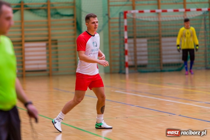 Zdjęcie w galerii na portalu naszraciborz.pl: Team z Kornowaca lepszy od Żuczków, czyli sobotnie rozgrywki HLPN w Raciborzu  wiadomości z regionu