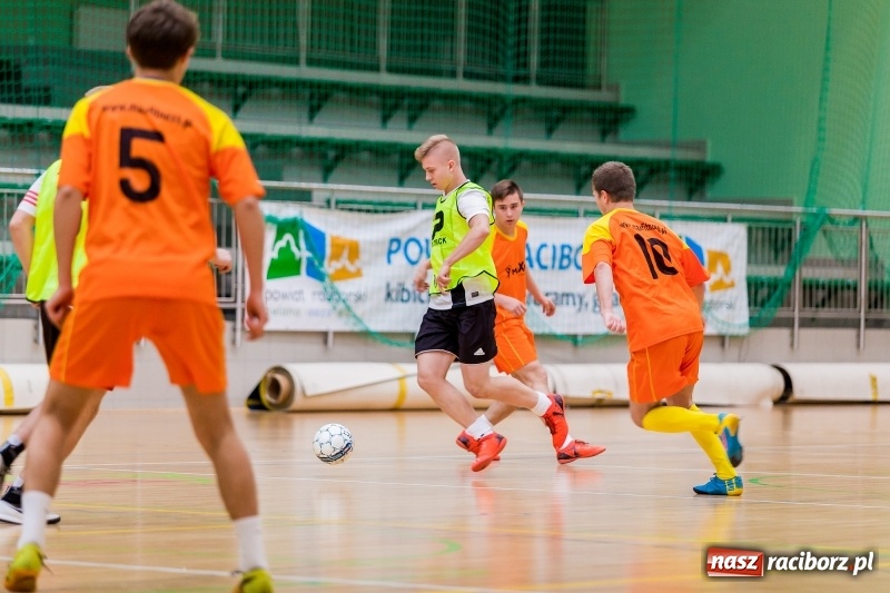 Zdjęcie w galerii na portalu naszraciborz.pl: Team z Kornowaca lepszy od Żuczków, czyli sobotnie rozgrywki HLPN w Raciborzu  wiadomości z regionu