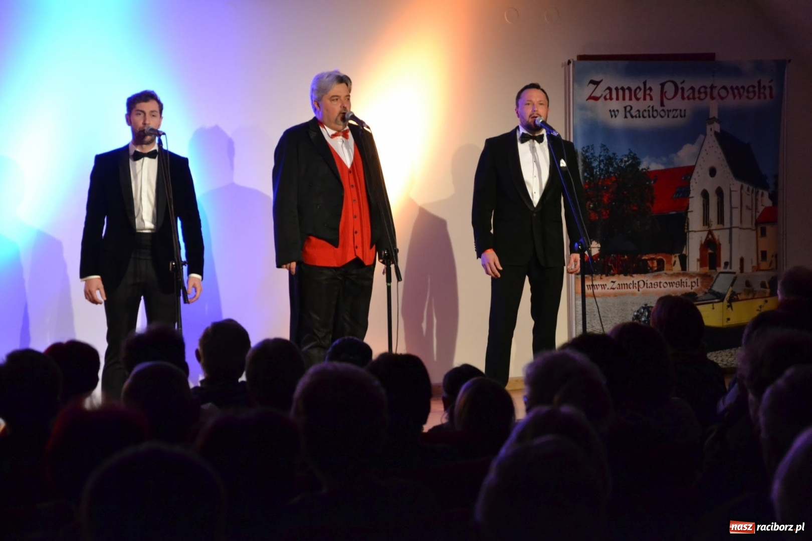 Zdjęcie w galerii na portalu naszraciborz.pl: Trzej tenorzy zaśpiewali na Zamku Piastowskim  wiadomości z regionu