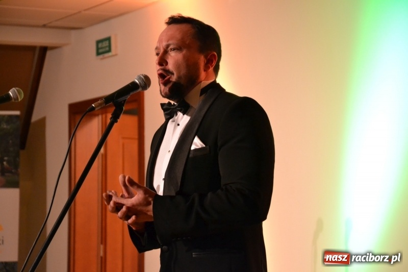 Zdjęcie w galerii na portalu naszraciborz.pl: Trzej tenorzy zaśpiewali na Zamku Piastowskim  wiadomości z regionu