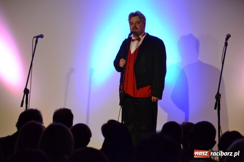 Zdjęcie w galerii na portalu naszraciborz.pl: Trzej tenorzy zaśpiewali na Zamku Piastowskim  wiadomości z regionu