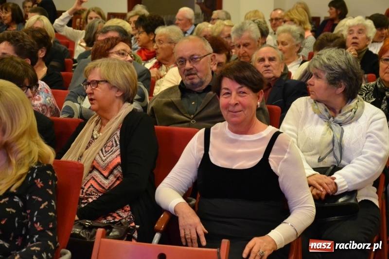 Zdjęcie w galerii na portalu naszraciborz.pl: Trzej tenorzy zaśpiewali na Zamku Piastowskim  wiadomości z regionu