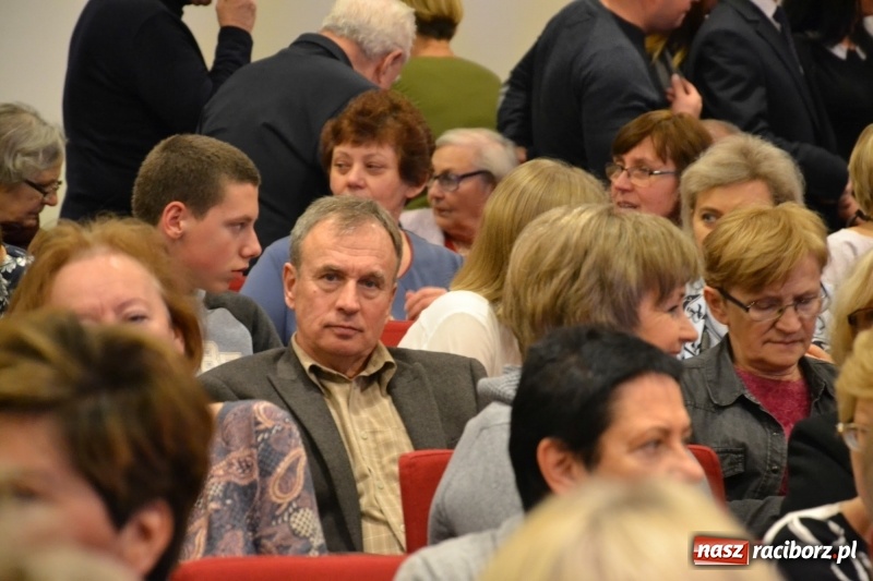 Zdjęcie w galerii na portalu naszraciborz.pl: Trzej tenorzy zaśpiewali na Zamku Piastowskim  wiadomości z regionu