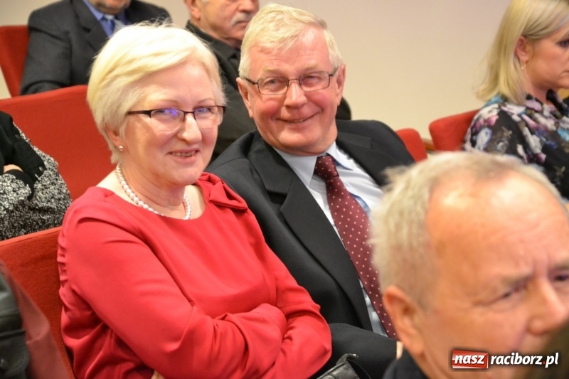 Zdjęcie w galerii na portalu naszraciborz.pl: Trzej tenorzy zaśpiewali na Zamku Piastowskim  wiadomości z regionu