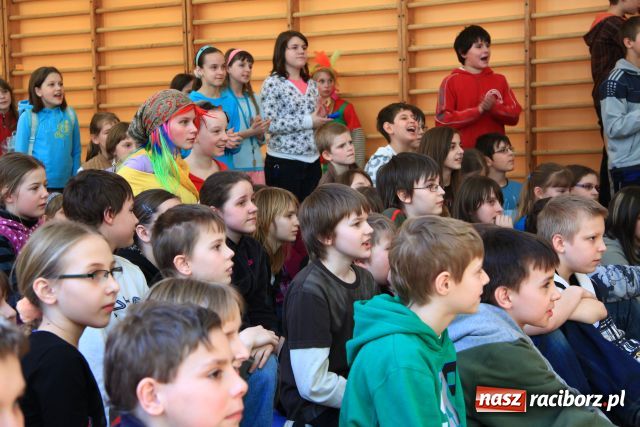 Zdjęcie w galerii na portalu naszraciborz.pl: By tradycji stało się zadość wiadomości z regionu