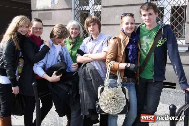 Zdjęcie w galerii na portalu naszraciborz.pl: By tradycji stało się zadość wiadomości z regionu