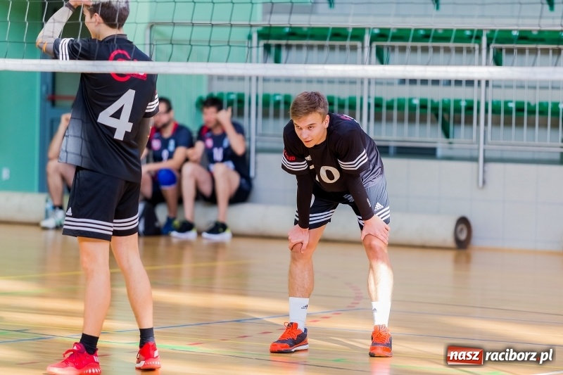 Zdjęcie w galerii na portalu naszraciborz.pl: JP Telebim RLPS: Jeden tie-break i sześć pewnych zwycięstw  wiadomości z regionu