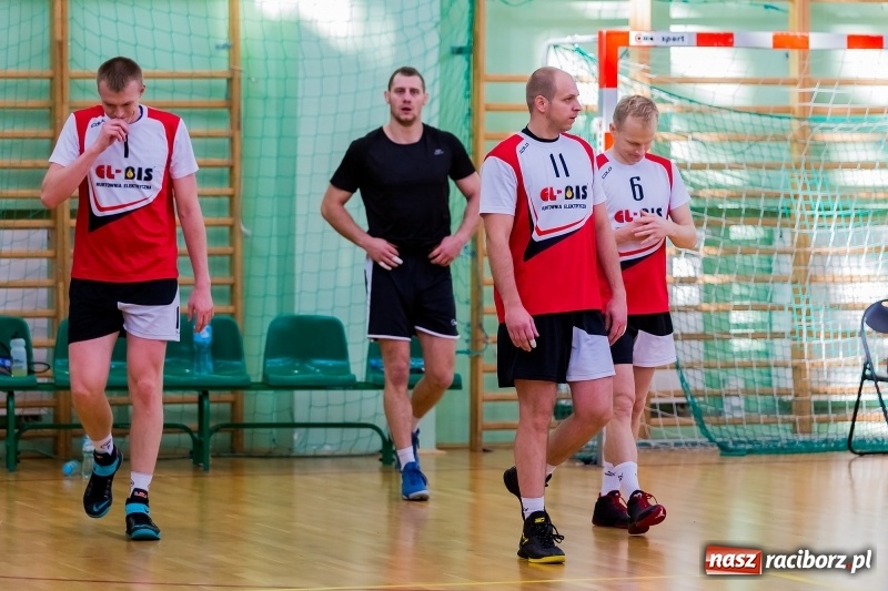 Zdjęcie w galerii na portalu naszraciborz.pl: JP Telebim RLPS: Jeden tie-break i sześć pewnych zwycięstw  wiadomości z regionu