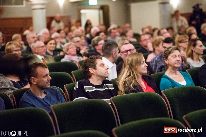 Zdjęcie w galerii na portalu naszraciborz.pl: Historyk, ale już powoli zabytek - w RCK odbyła się premiera filmu o Pawle Newerli  wiadomości z regionu