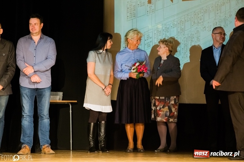 Zdjęcie w galerii na portalu naszraciborz.pl: Historyk, ale już powoli zabytek - w RCK odbyła się premiera filmu o Pawle Newerli  wiadomości z regionu