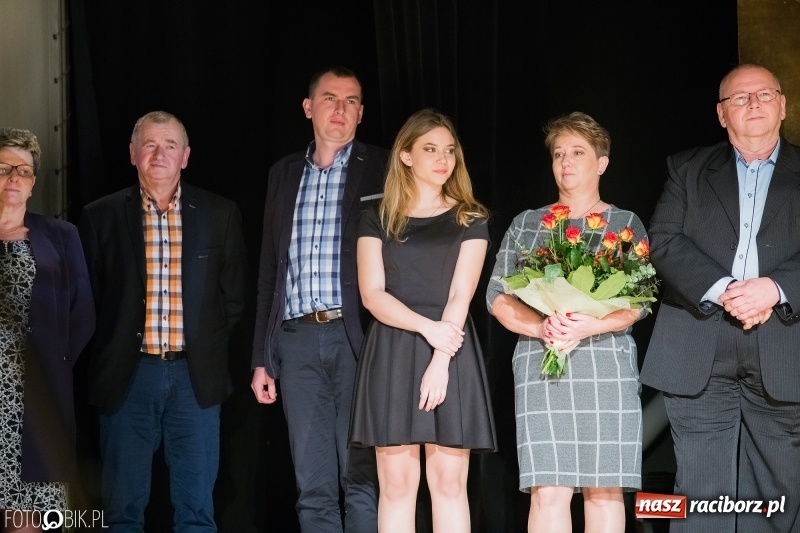 Zdjęcie w galerii na portalu naszraciborz.pl: Historyk, ale już powoli zabytek - w RCK odbyła się premiera filmu o Pawle Newerli  wiadomości z regionu