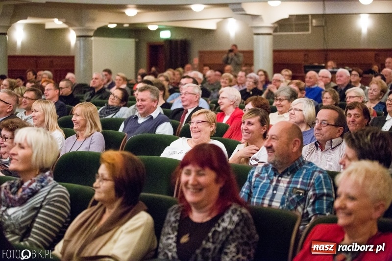Zdjęcie w galerii na portalu naszraciborz.pl: Historyk, ale już powoli zabytek - w RCK odbyła się premiera filmu o Pawle Newerli  wiadomości z regionu