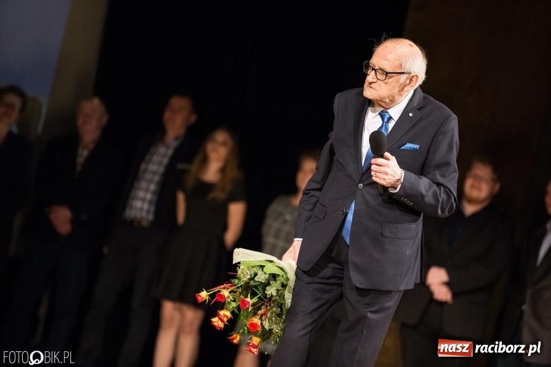 Zdjęcie w galerii na portalu naszraciborz.pl: Historyk, ale już powoli zabytek - w RCK odbyła się premiera filmu o Pawle Newerli  wiadomości z regionu