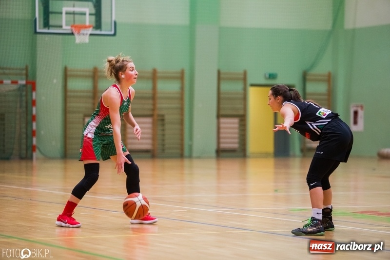 Zdjęcie w galerii na portalu naszraciborz.pl: Kolejna przegrana koszykarek z RKK AZS Racibórz wiadomości z regionu