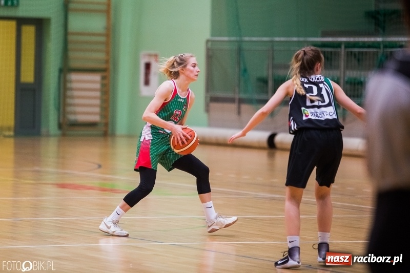 Zdjęcie w galerii na portalu naszraciborz.pl: Kolejna przegrana koszykarek z RKK AZS Racibórz wiadomości z regionu