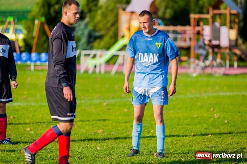 Zdjęcie w galerii na portalu naszraciborz.pl: Cyprzanów rozgromił Rudnik w spotkaniu zaległej kolejki C klasy  wiadomości z regionu