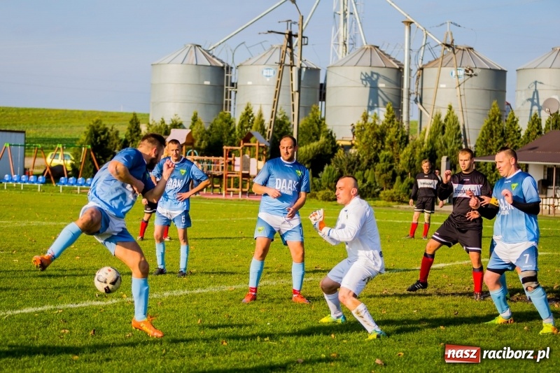 Zdjęcie w galerii na portalu naszraciborz.pl: Cyprzanów rozgromił Rudnik w spotkaniu zaległej kolejki C klasy  wiadomości z regionu