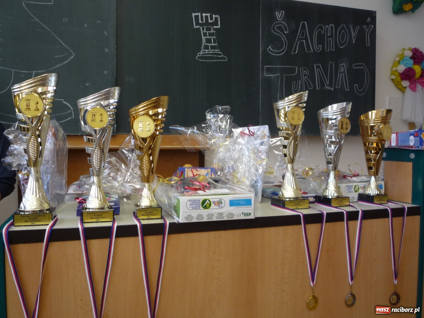 Zdjęcie w galerii na portalu naszraciborz.pl: Szachowy turniej w Czechach z udziałem uczniów szkoły podstawowej z Tworkowa wiadomości z regionu