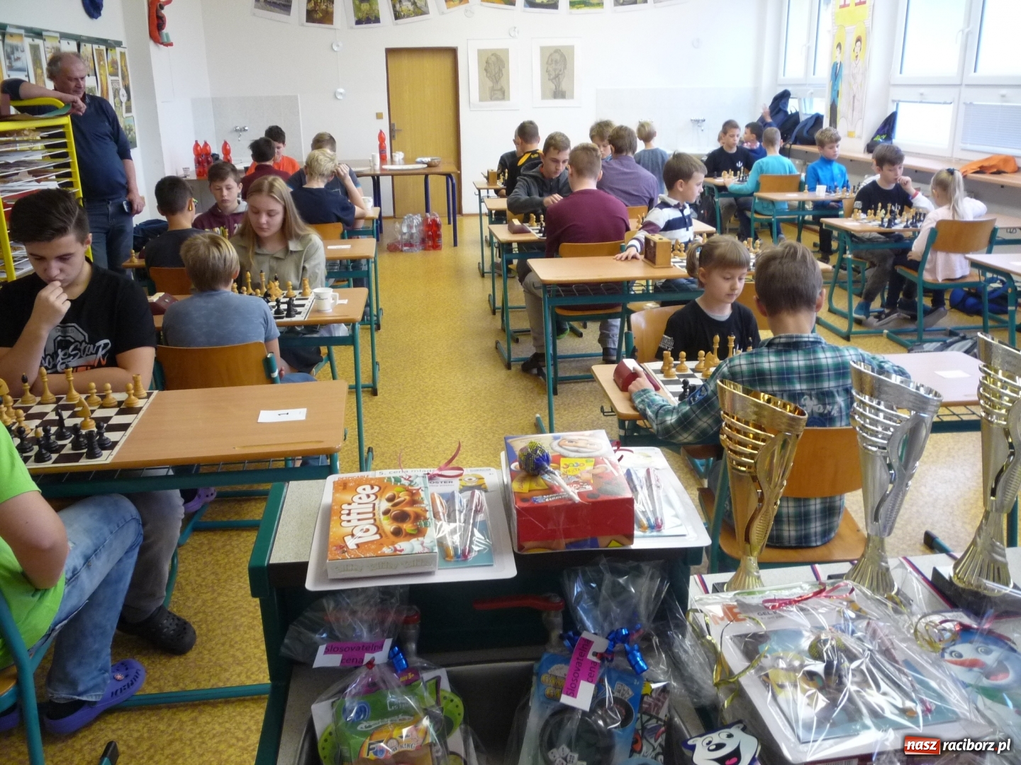 Zdjęcie w galerii na portalu naszraciborz.pl: Szachowy turniej w Czechach z udziałem uczniów szkoły podstawowej z Tworkowa wiadomości z regionu