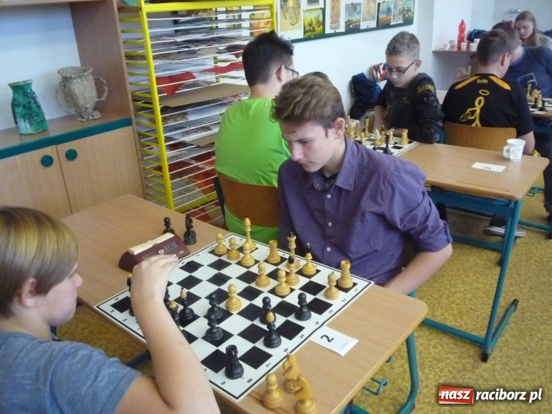 Zdjęcie w galerii na portalu naszraciborz.pl: Szachowy turniej w Czechach z udziałem uczniów szkoły podstawowej z Tworkowa wiadomości z regionu