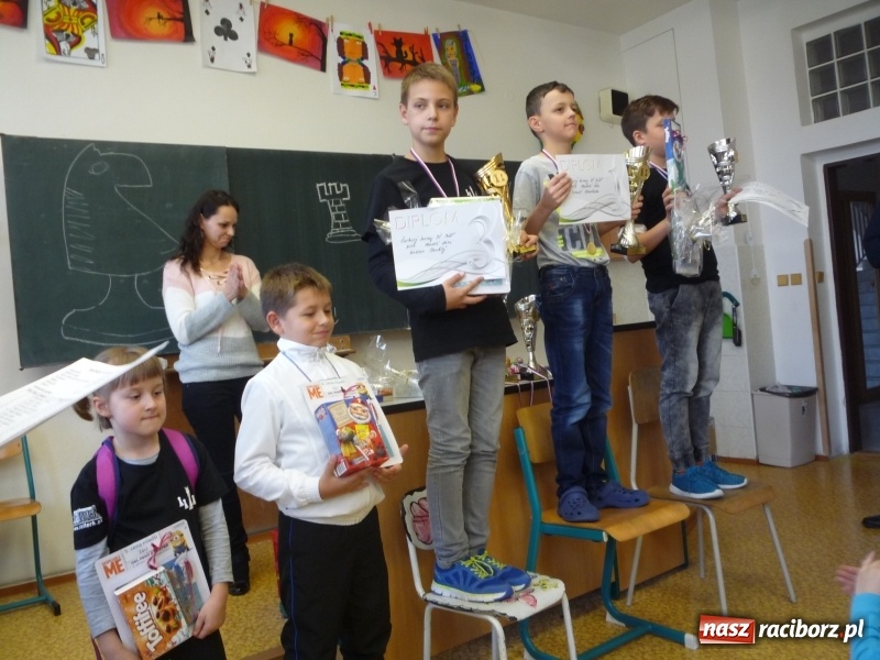 Zdjęcie w galerii na portalu naszraciborz.pl: Szachowy turniej w Czechach z udziałem uczniów szkoły podstawowej z Tworkowa wiadomości z regionu