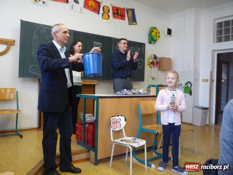 Zdjęcie w galerii na portalu naszraciborz.pl: Szachowy turniej w Czechach z udziałem uczniów szkoły podstawowej z Tworkowa wiadomości z regionu