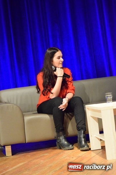 Zdjęcie w galerii na portalu naszraciborz.pl: Oczarowała jury Mam Talent. W niedzielę zaśpiewała w Kuźni Raciborskiej  wiadomości z regionu