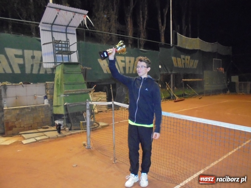 Zdjęcie w galerii na portalu naszraciborz.pl: Wojciech Rybiński zwycięzcą Turnieju Masters 2017 w tenisie wiadomości z regionu