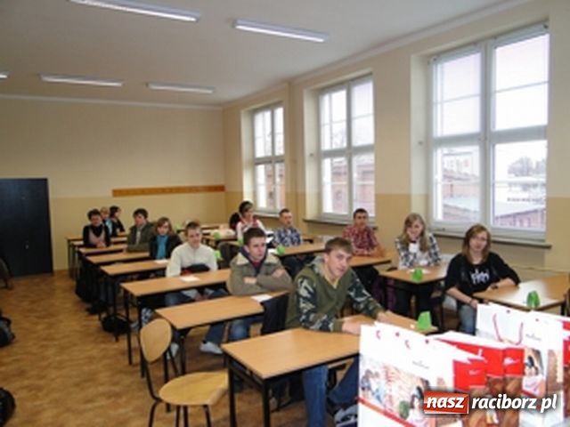 Zdjęcie w galerii na portalu naszraciborz.pl: Olimpiada z Języka Niemieckiego wiadomości z regionu