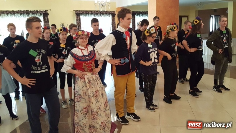 Zdjęcie w galerii na portalu naszraciborz.pl: Taniec bez granic - kolejny projekt transgraniczny SP 1  wiadomości z regionu