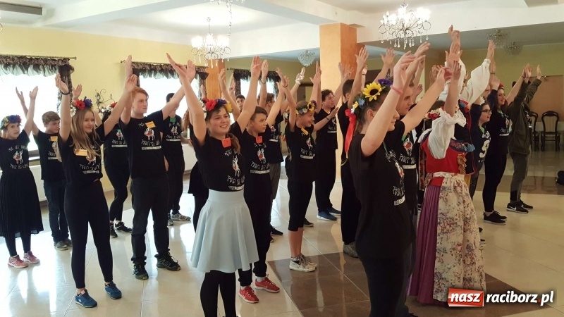 Zdjęcie w galerii na portalu naszraciborz.pl: Taniec bez granic - kolejny projekt transgraniczny SP 1  wiadomości z regionu